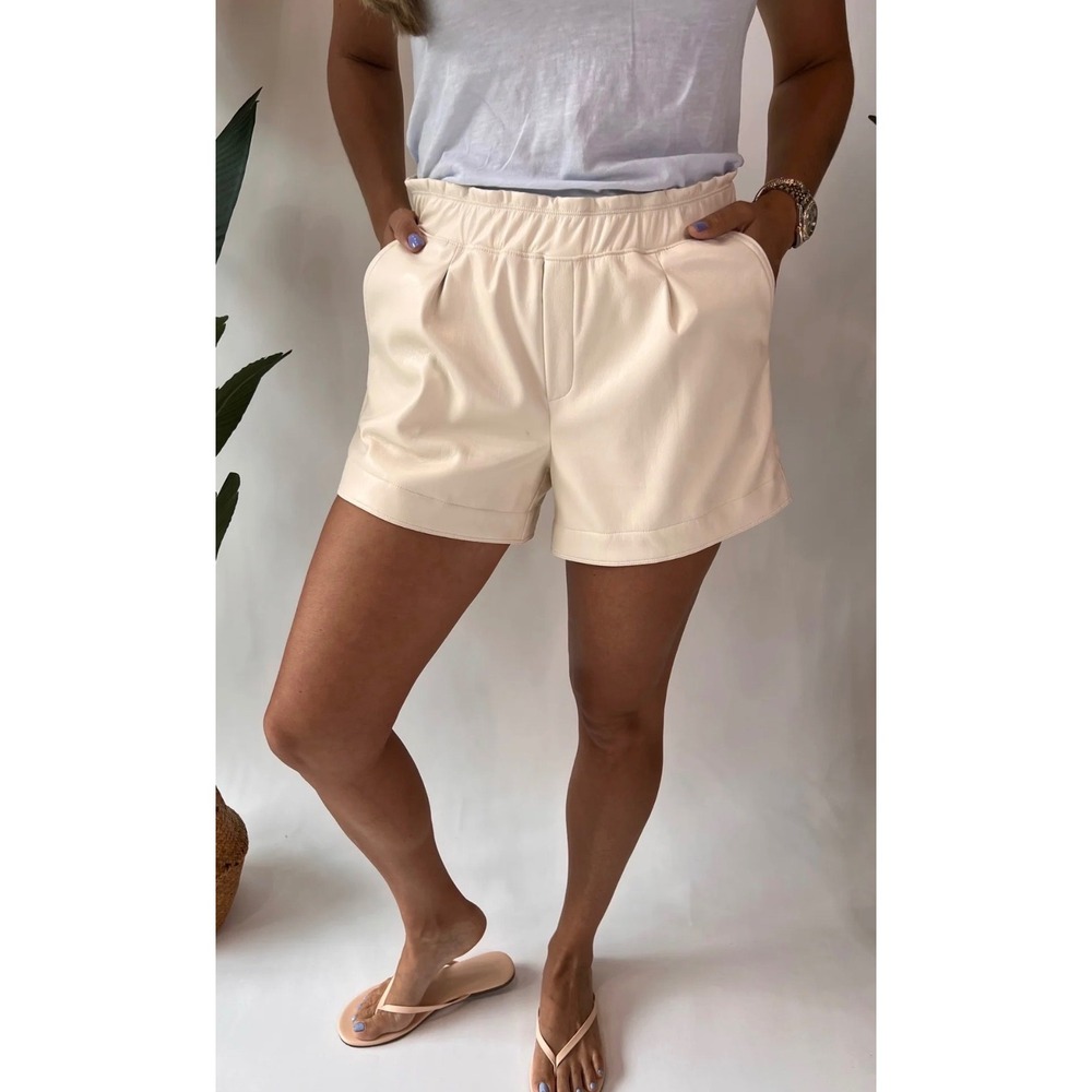 Melissa Nepton Tracy Faux Leather Shorts S Cream Pull On With Pockets NEW!!